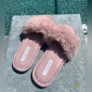 H Halston Ladies 6 / 7 Faux Fur Dusty Rose Slip On Open Toe Luxurious Slippers